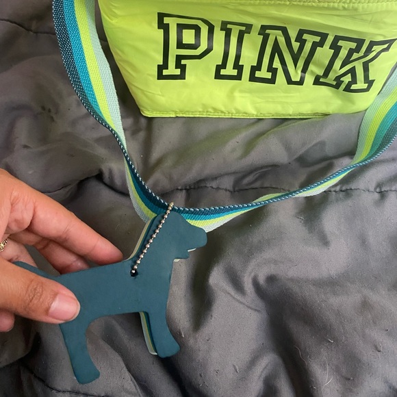 PINK lunch box - Picture 4 of 6